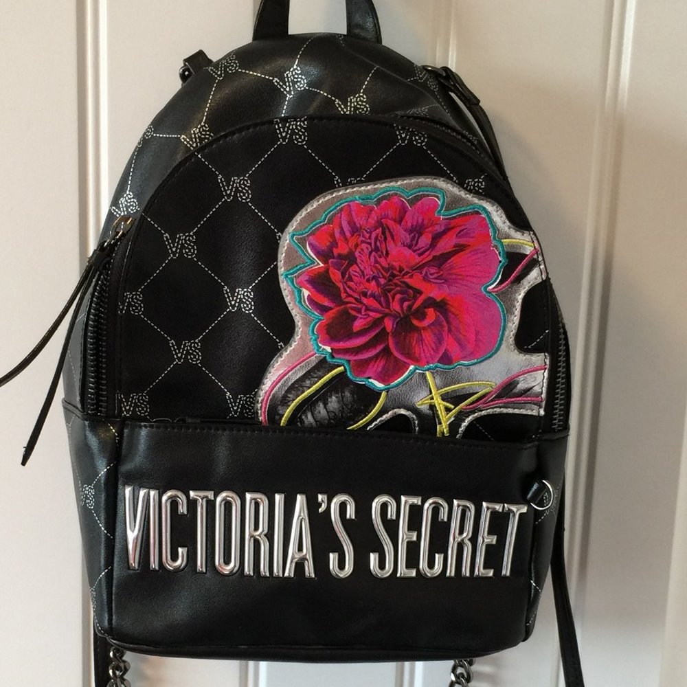 VICTORIA'S  SECRET BACKPACK-NWOT